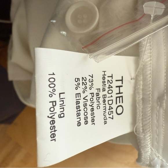 THEO HESTIA BERMUDA SHORTS in cream medium - Picture 12 of 13